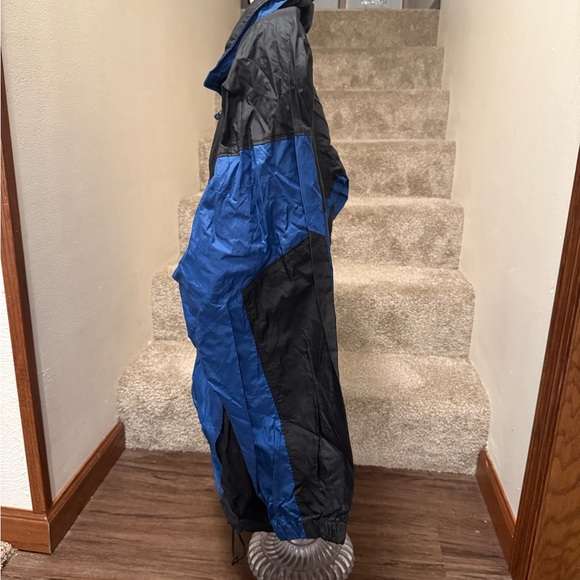 Columbia Black and Blue Sportswear Jacket - Picture 8 of 12